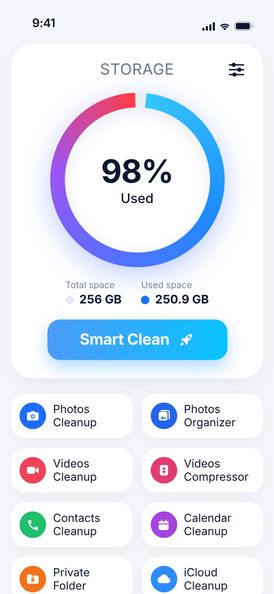 Clear Cleaner home screen showing storage used and cleanup categories
