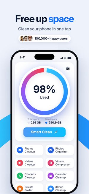 Clear Cleaner home screen with storage ring and cleanup categories